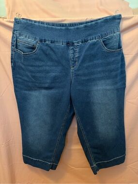 Stretch Pull-On Capri Jeans From Cato - Dark Blue
